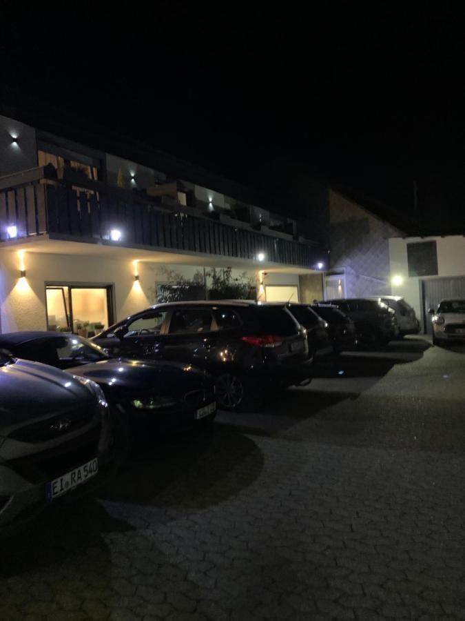Vina Am Ring Acomodação com café da manhã Mannebach  Exterior foto