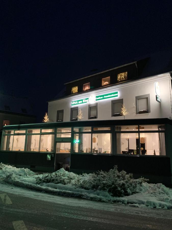 Vina Am Ring Acomodação com café da manhã Mannebach  Exterior foto