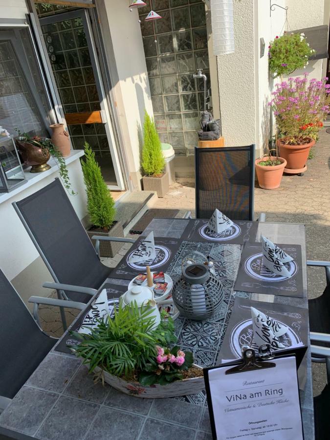 Vina Am Ring Acomodação com café da manhã Mannebach  Exterior foto